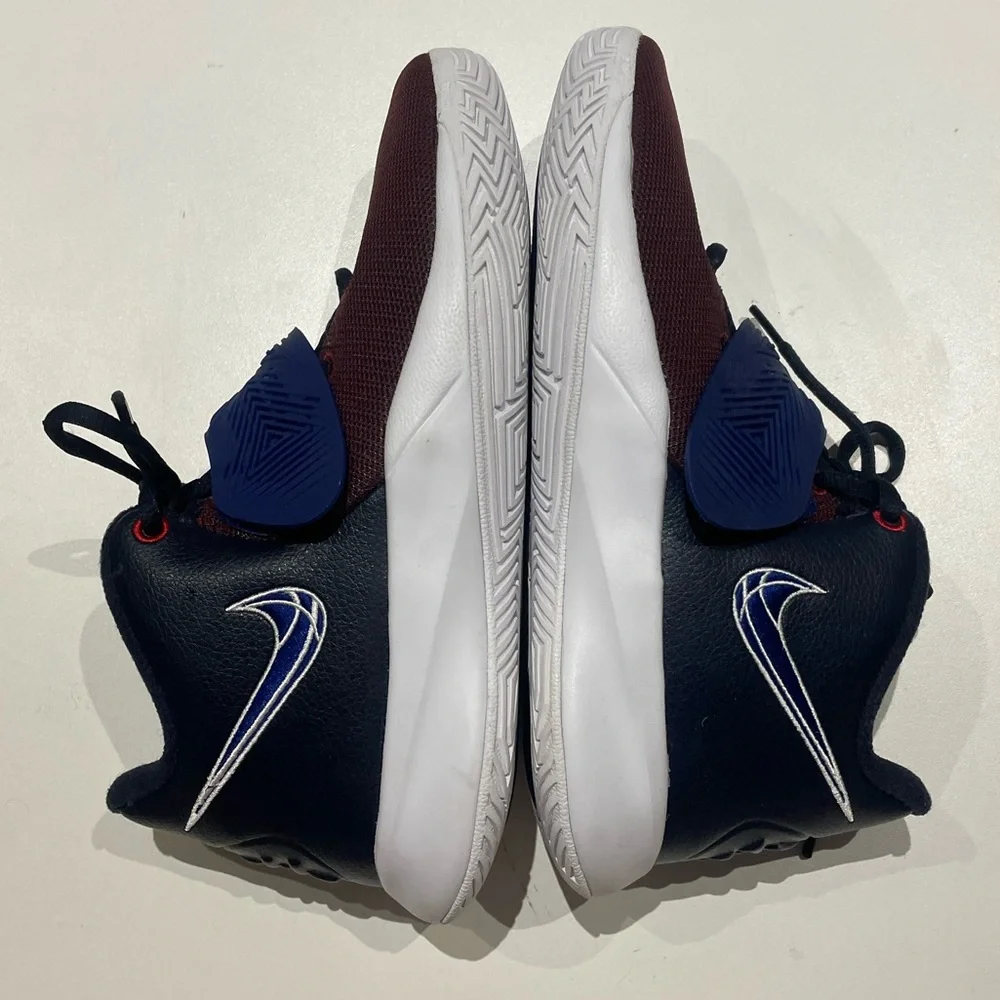 Nike Kyrie Flytrap 3 GS 'Obsidian Gym Red' NWB